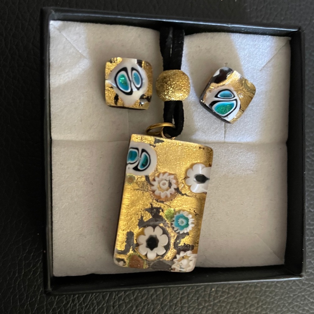 Murano necklace and earring set